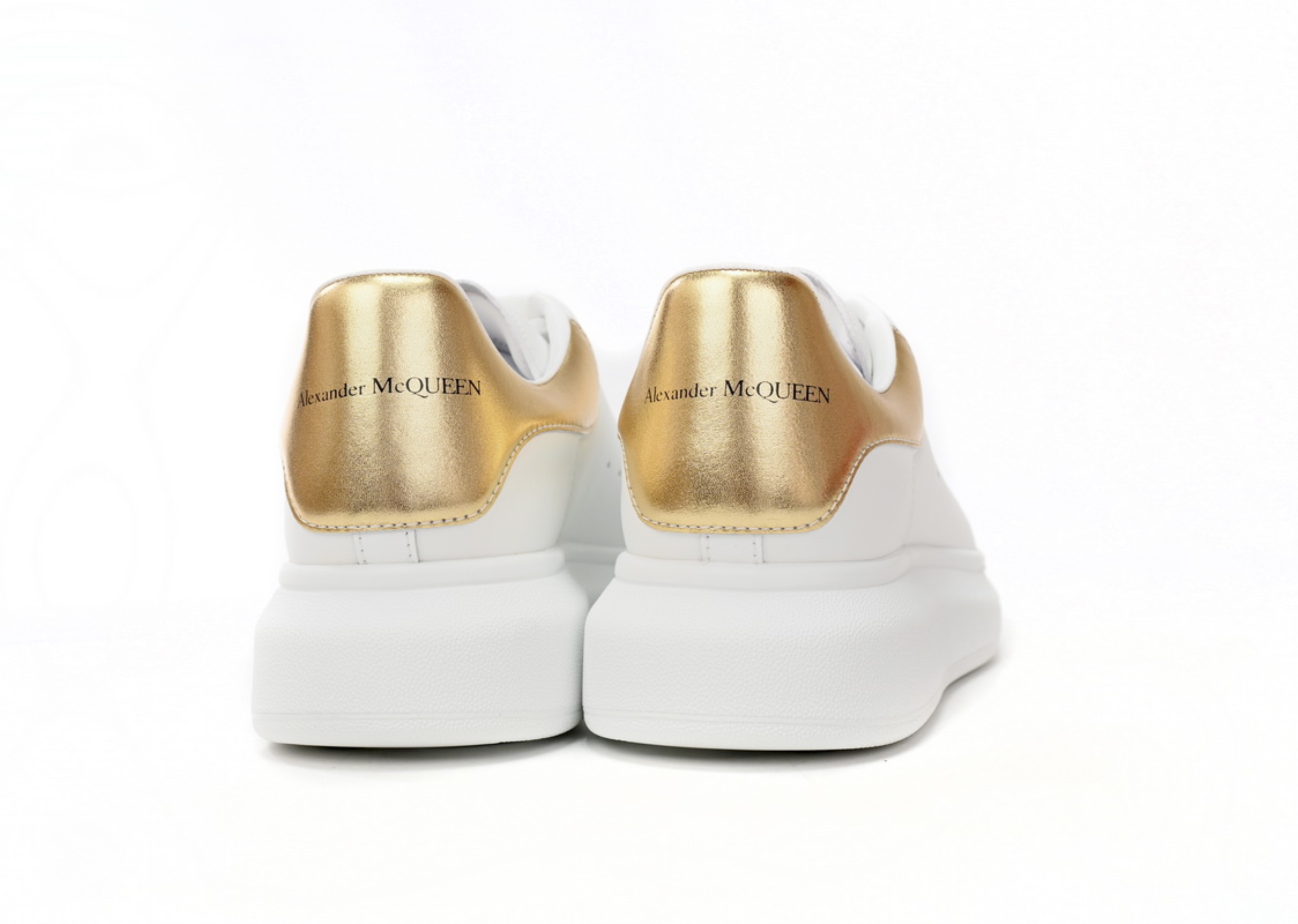 Alexander Mcqueen prevelik športni copat z zlatim repom