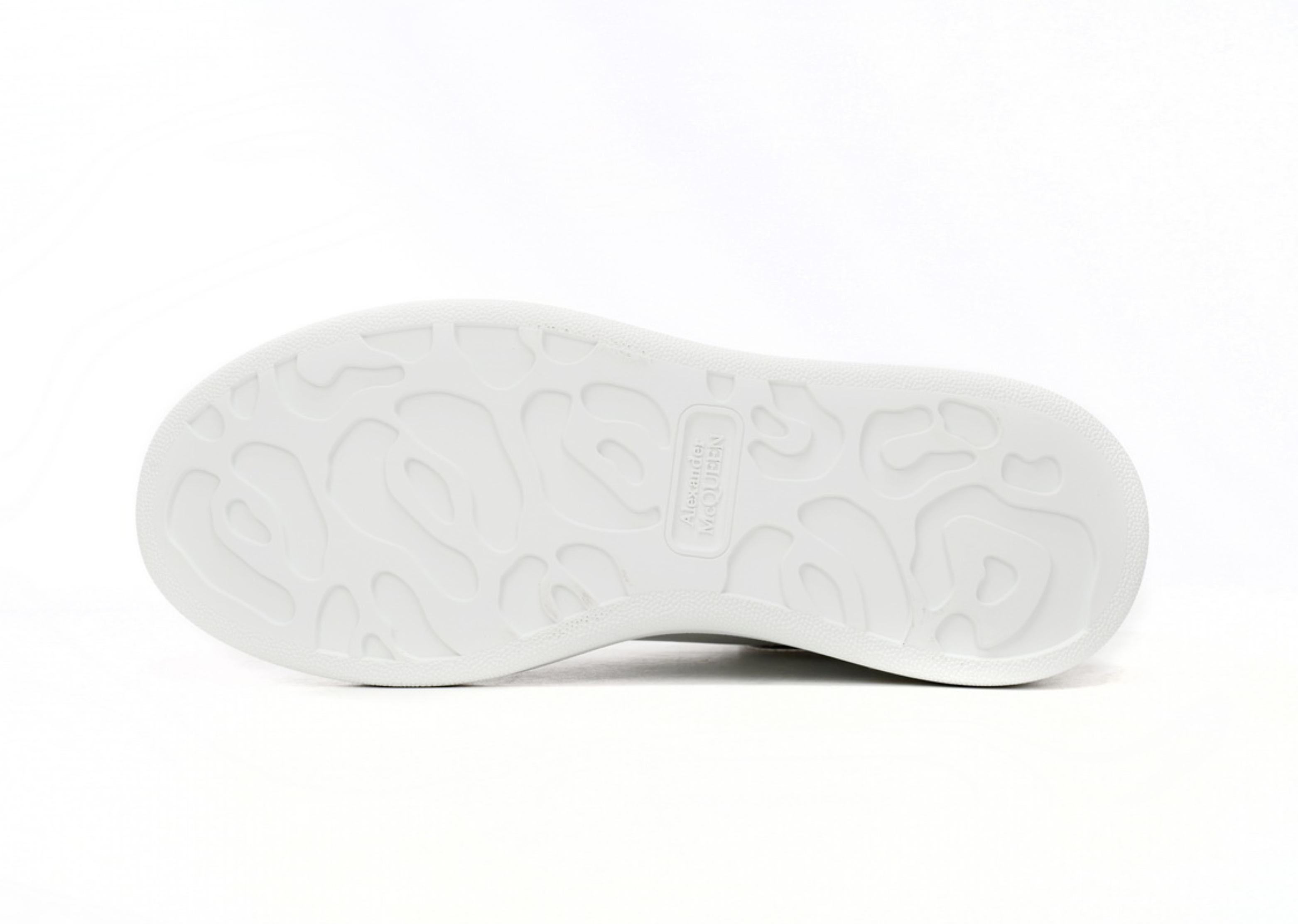 Alexander Mcqueen prevelik športni copat bel laser