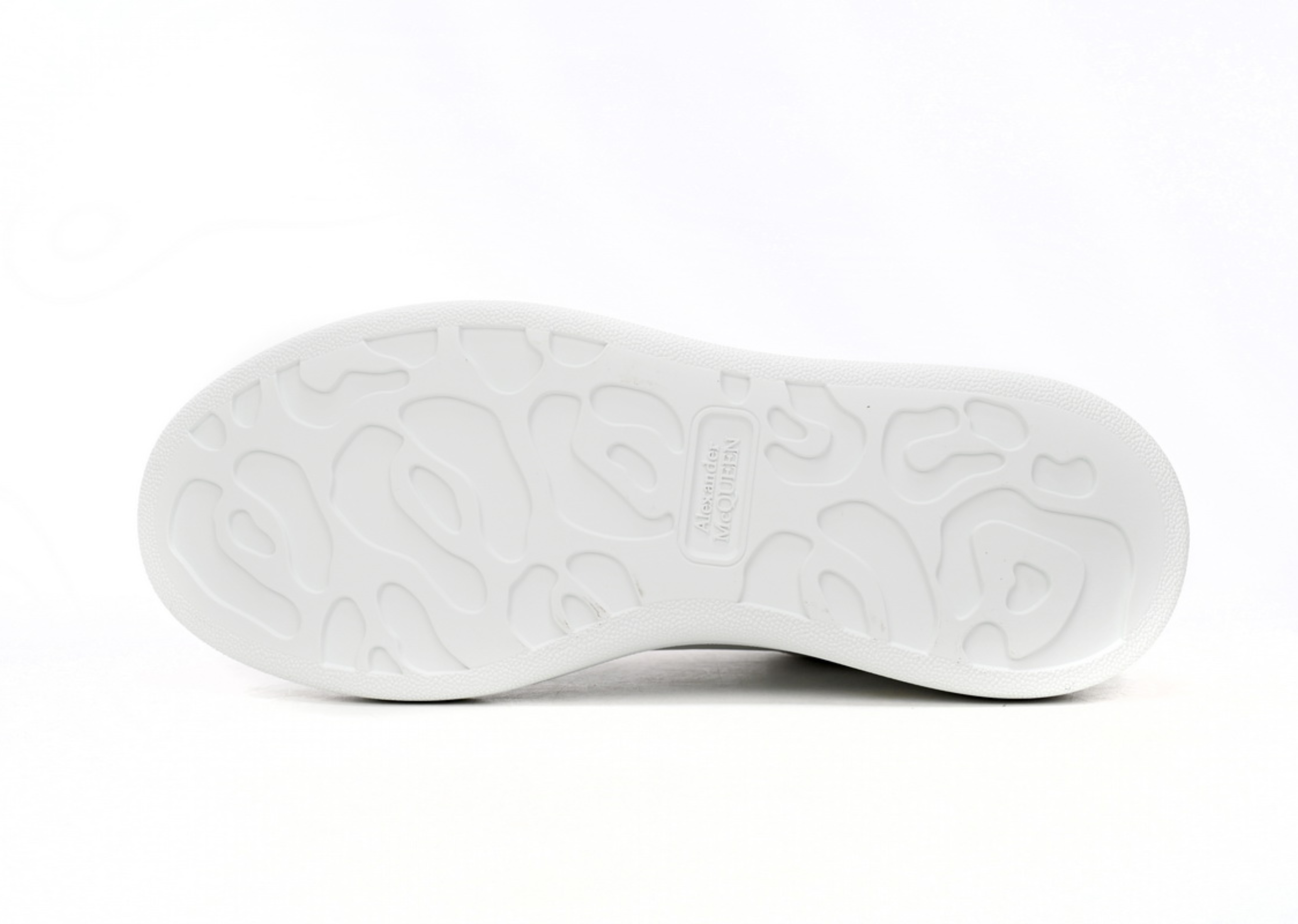 Alexander Mcqueen velike superge v barvah mavrice